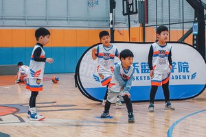 青少年篮球基础训练视频大全
